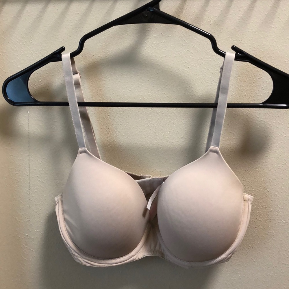 Victoria secret PINK bra. Size 34D. Nude color.